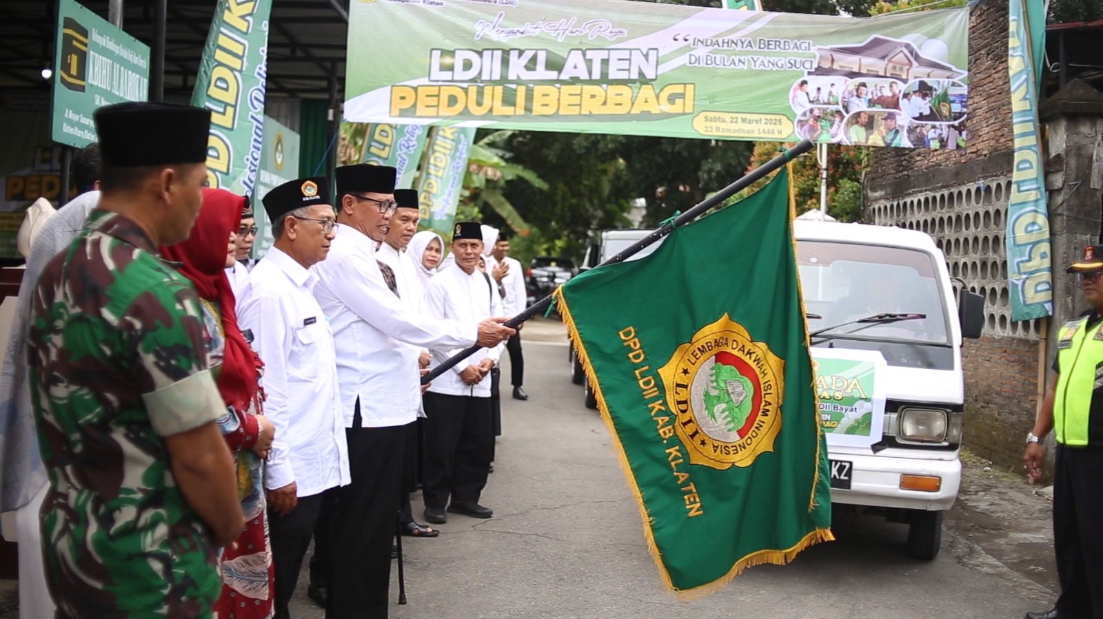 KH. Syamsuddin Asyrofi:Baksos DPD LDII Sebagai Bentuk Kepedulian Bagi Warga Kurang Mampu
