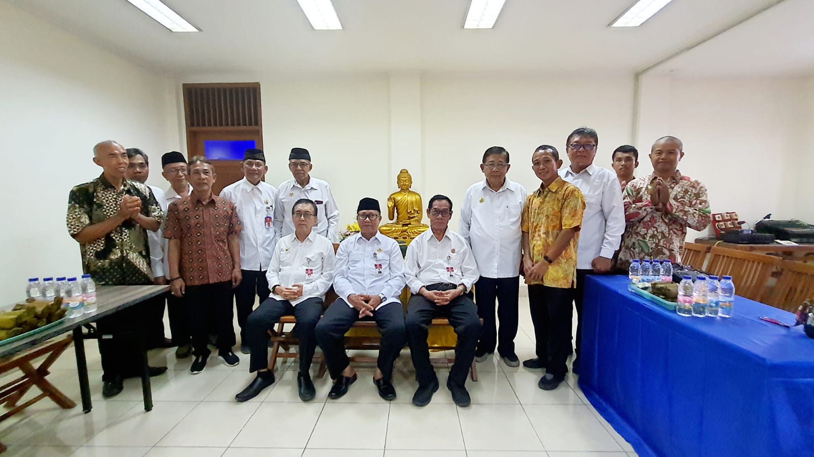 KH.Syamsuddin Asyrofi :Momen Memperingati Hari Raya Waisak Untuk Perkuat Kerukunan dan Toleransi