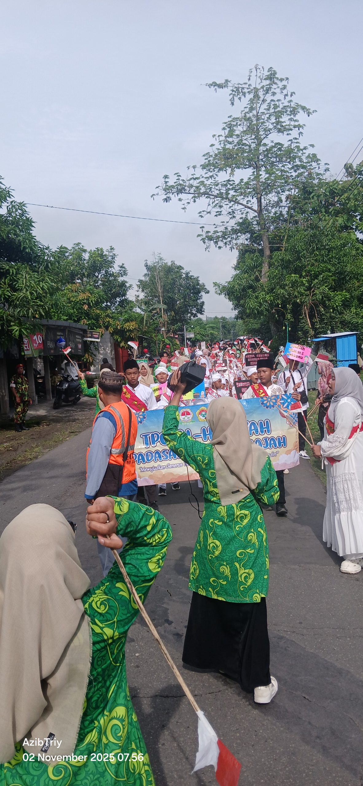 Ribuan Santri TPQ Meriahkan Safari&Pawai Badko LPQ Kecamatan