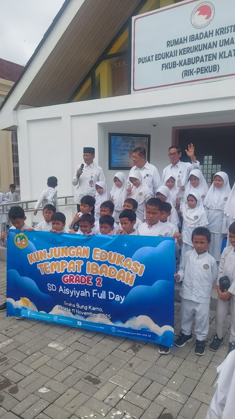 Tanamkan Nilai Kerukunan Dan Toleransi SD Aisyiyah Full Day Wedi Adakan Outing Class Di Pusat Edukasi Kerukunan