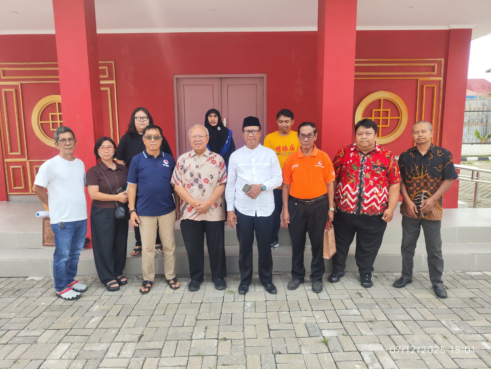 Ketua Umum Matakin Berikan Penghargaan ke Bupati Klaten Adanya Klenteng Pertama dan satu-satunya di Kabupaten Klaten