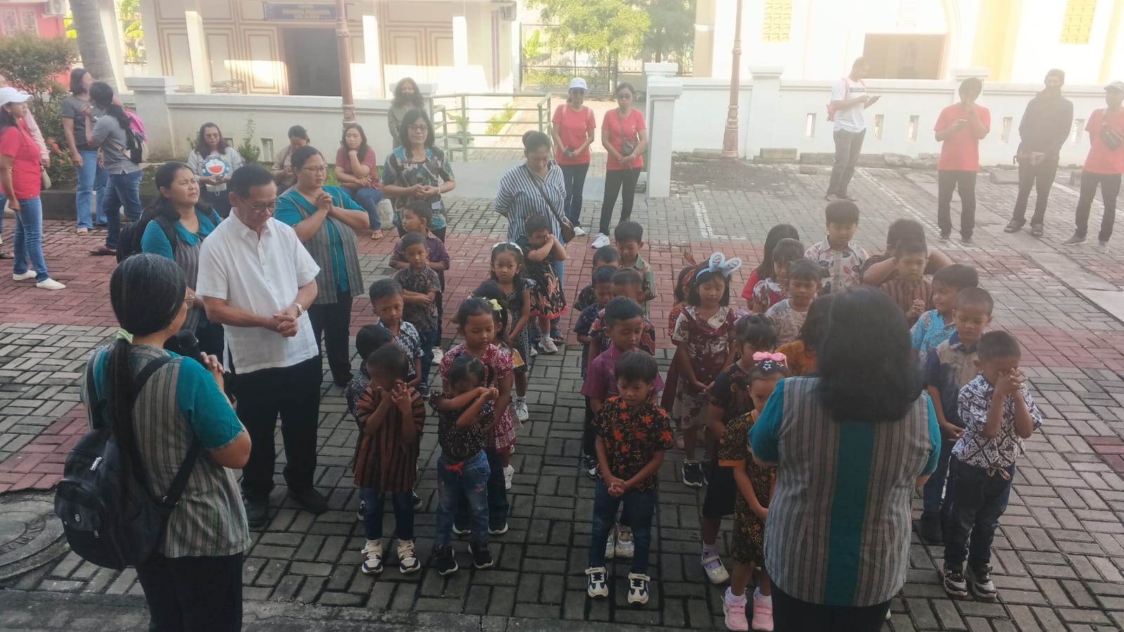 Anak KB dan TK Kristen Cahaya Intan Adakan Kunjungan Belajar ke Pusat Edukasi Kerukunan