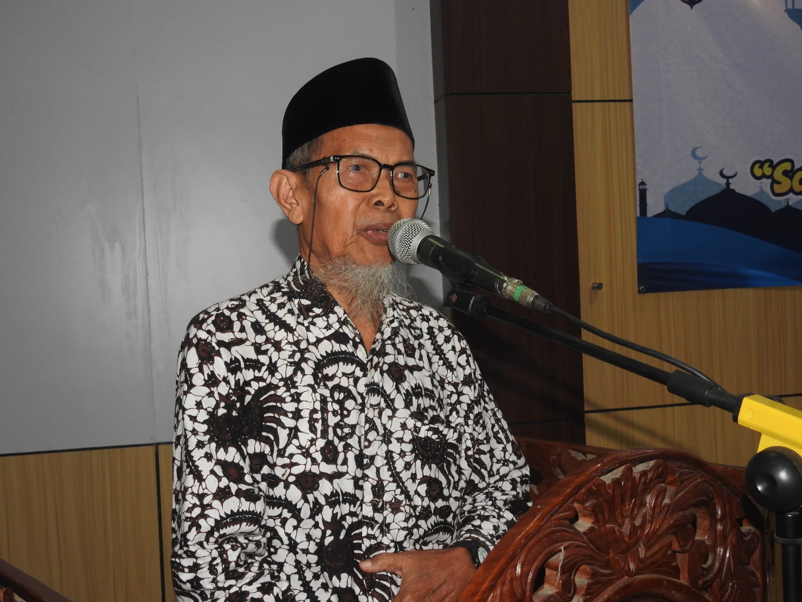 KH. Jazuli Fadlil :Diperlukan Keseimbangan Untuk Mencapai Kesempurnaan Hidup