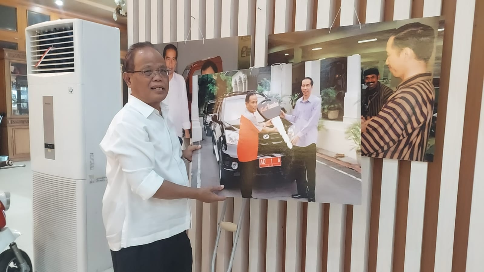 Aksi Copot Foto Jokowi dari Ruang Kerja Sukiyat Bentuk Ekspresi Kekecewaan Pribadi