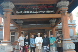 Bandesa Agung MDA Bali : *Ibu-Ibu PAKIS Adalah Penjaga Budaya dan Perawat Kerukunan*